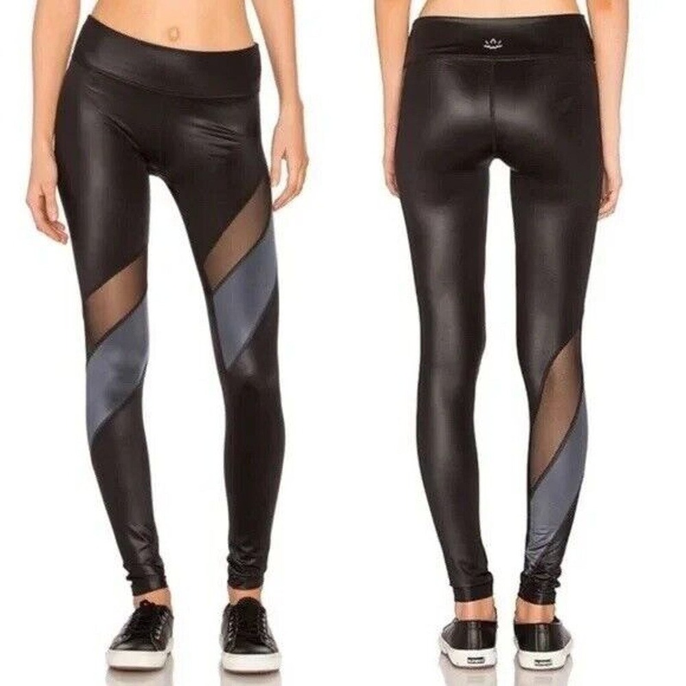 Beyond Yoga Women's Gloss Over Waves Leggings Size XS‎ Extra Small Athletic Mesh